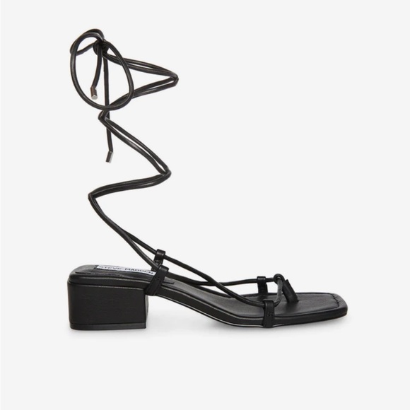FINAL SALE-Steve Madden- Claremont sandal in black size 9 - Picture 3 of 10